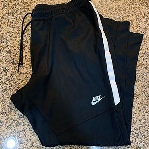Nike joggers 2xl